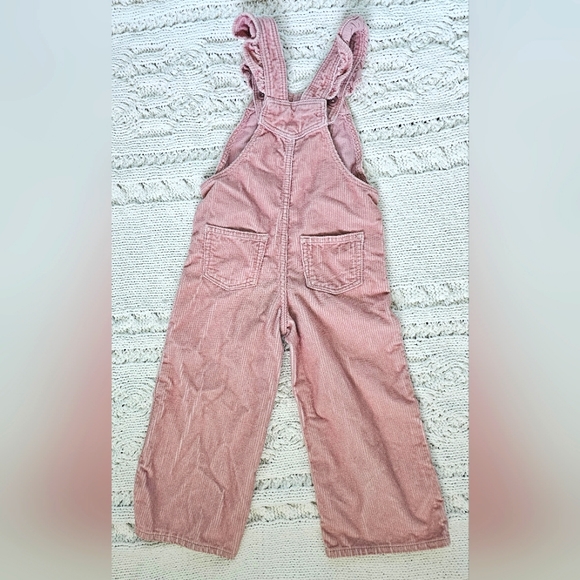 GAP Toddler Corduroy Ruffle Overall, Size 4T, Straight Leg - Picture 3 of 5